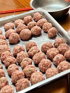 A picture of Versatile Meatballs.