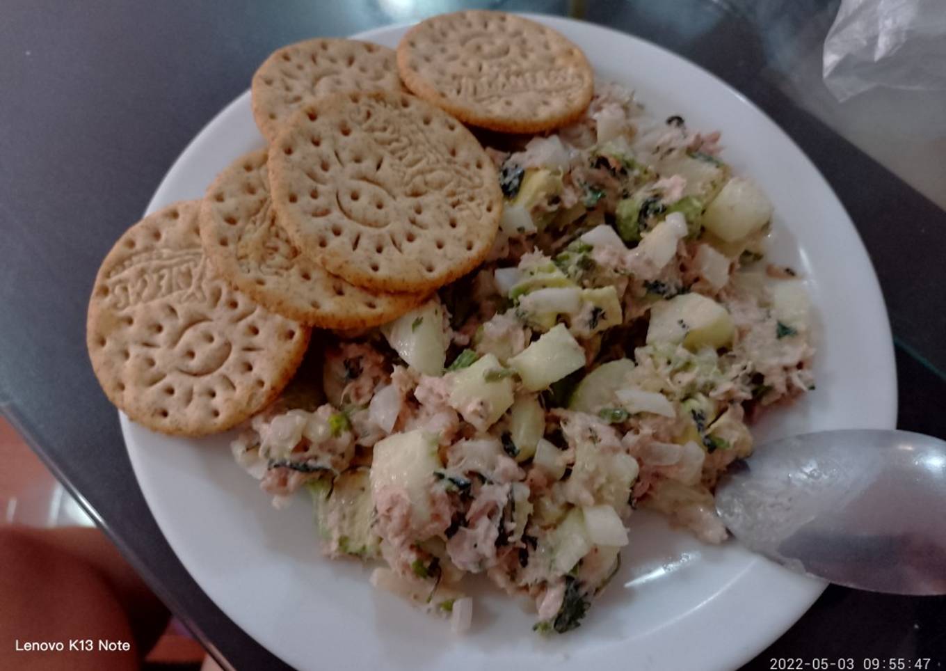 Ensalada de atún con pepino