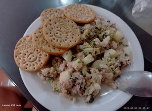 Una foto de Ensalada de atún con pepino