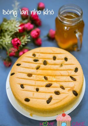 Hình của món Bánh bông lan nho khô.