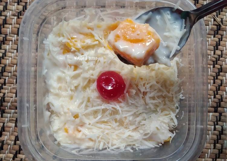 Langkah Mudah Menyiapkan Salad Mangga Enak