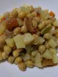 Sofrito de garbanzos y verduras al aroma de romero