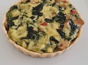 Una foto de quiche vegana