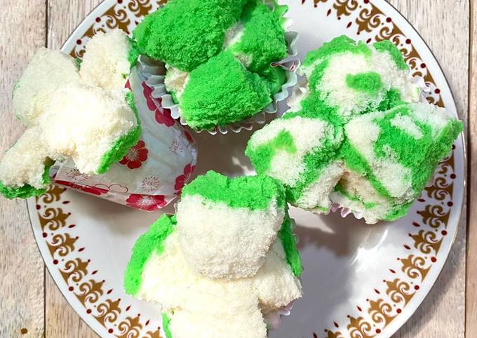 Standar Bagaimana cara buat Bolu Kukus Mekar Air Kelapa dijamin spesial