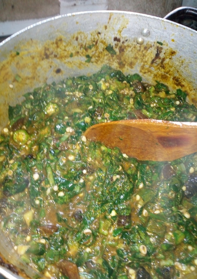 A picture of Piom Piom Okro Soup.