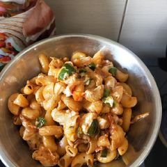 A picture of Mayo Macaroni.
