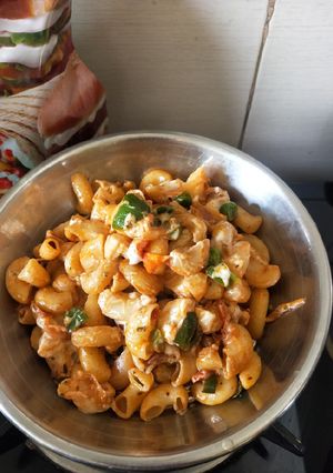 A picture of Mayo Macaroni.