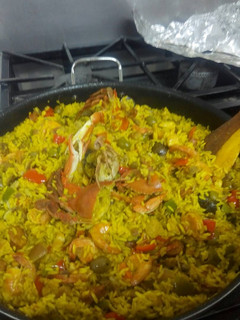 Una foto de Paella
