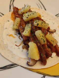 Una foto de Tacos veganos al pastor 🌱