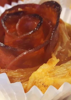 Foto principal de Rosas de hojaldre y chorizo