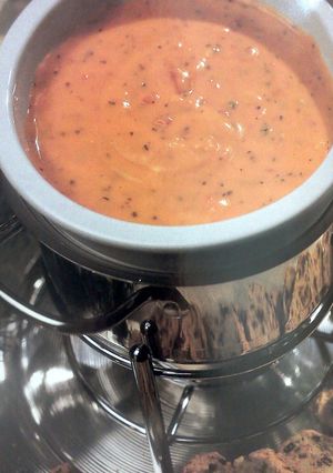 A picture of Pizza Fondue.