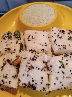 रवा ढोकला (rava dhokla recipe in Hindi) रेसिपी मुख्य फोटो