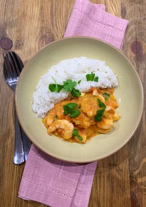 A picture of Fresh and fragrant king prawn curry.