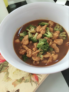 Foto resep Cah ayam brokoli ala bakmi GM