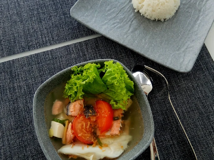 Langkah Mudah untuk Membikin Resep Sup Salmon yang Lezat Anti Ribet, Mantap