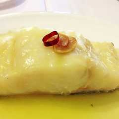Una foto de Bacalao al Pil-Pil salcedo