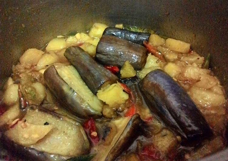  Resep  Terong kentang  bumbu  kari  pedas oleh nath Cookpad