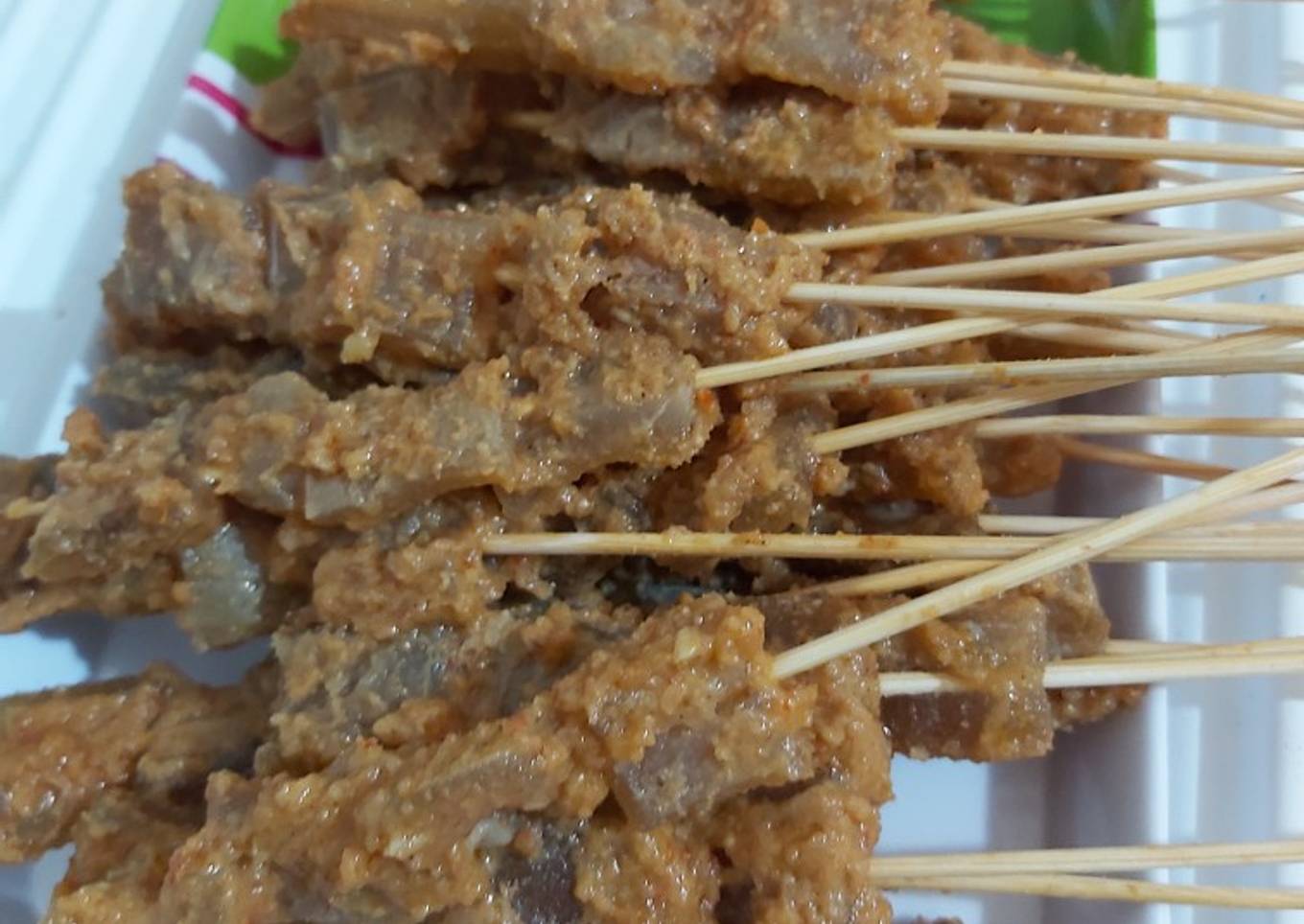 Sate kikil bumbu kacang