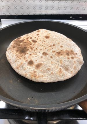 صورة لوصفة خبز بالبيت من مكونين فقط 👩🏻‍🍳