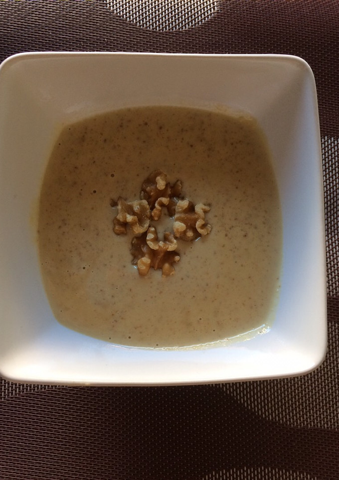 Una foto de Intxaursaltsa (salsa de nueces)