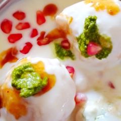 A picture of Dahi Vada.