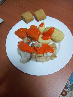 Una foto de Sancocho canario con mojo y pella de gofio