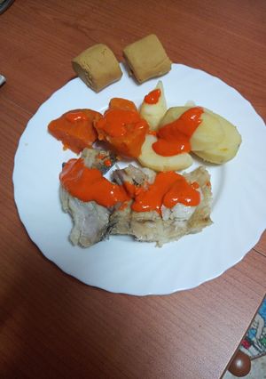 Una foto de Sancocho canario con mojo y pella de gofio