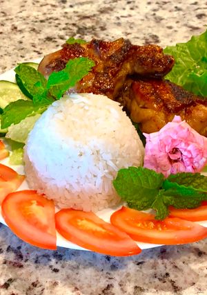 Hình của món Cơm Gà Chiên Nước Tương.