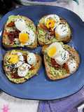 Desayuno rápido, fácil y saludable🤤 Mis tostadas favoritas!!! Pocos ingredientes 🫶🏻