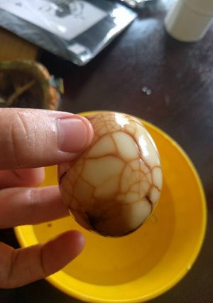 A picture of Chinese tea egg!.