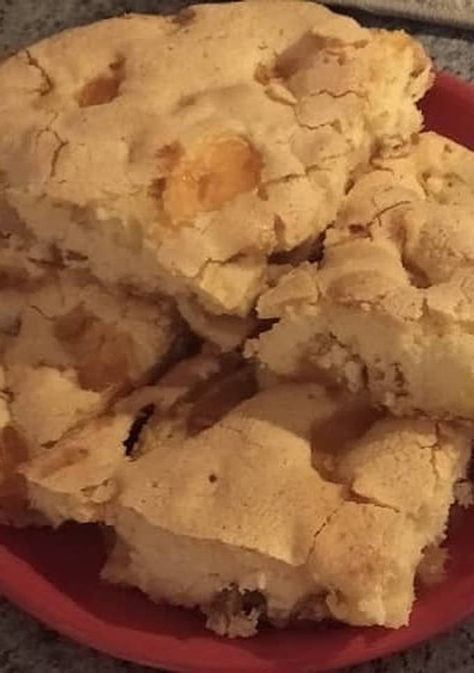 Шарлотка с яблоками и мандаринами