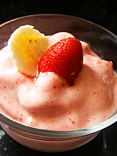 Foto de Sorvete de banana com morango