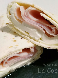 Una foto de Wraps de pavo y queso fresco