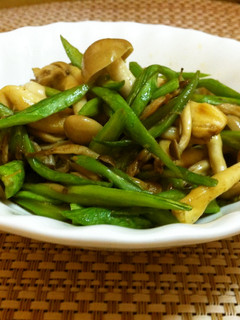 A picture of Snake Gourd and Shimeji Mushrooms in Butter Soy Sauce Stir-Fry.