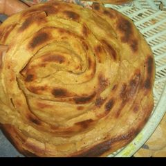 A picture of Lachcha paratha.