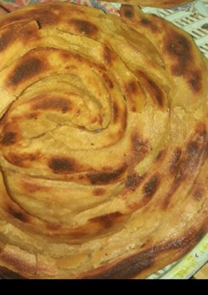 A picture of Lachcha paratha.