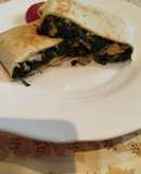 Burrito de pollo y espinacas con especias en base de Piadina o tortillas de trigo
