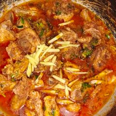 A picture of Chicken Karahi desi style.