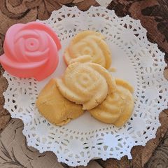 A picture of Mung Bean Cakes.