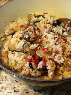Mushrooms Chicken with Sesame Oil Rice-LC 鑄鐵鍋煮香菇麻油雞飯❤!!! 的食譜成品照片