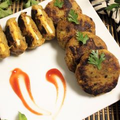 A picture of Egg Stuffed Raw Jackfruit Tikki.