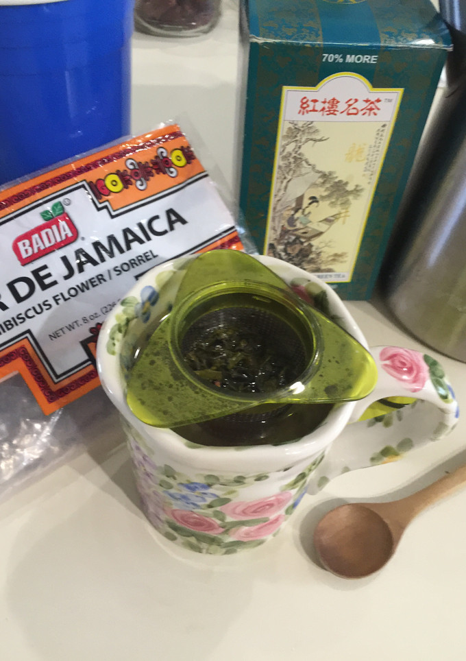 Una foto de Te Verde y Flor de Jamaica
