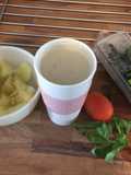 Batido de albahaca, tomate, piña y pepino