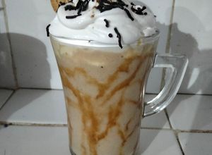 Una foto de Licuado de chico-zapote y plátano macho