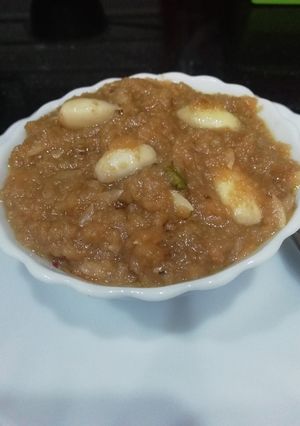 A picture of Dal Badam Halwa.