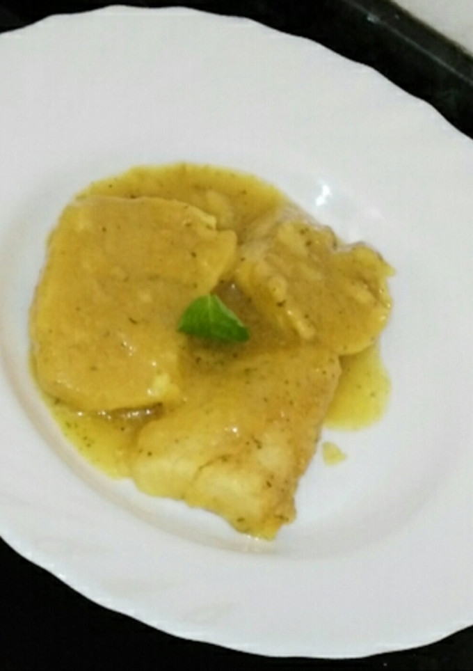Una foto de Pescado con salsa de curry