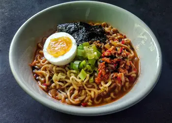 Resep Baru Mie kari ala Ramen Mantul Banget