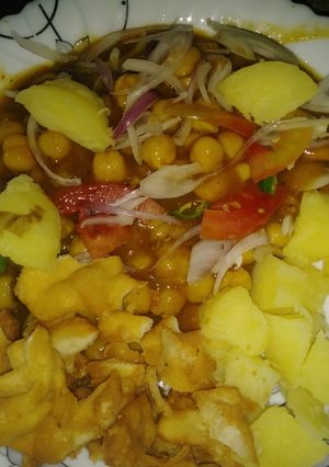 A picture of Papri chana chaat.