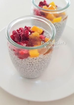A picture of Overnight Chia Seeds Pudding.