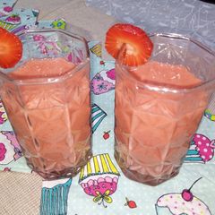 A picture of Strawberry Pina Colada.